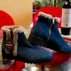 New Authentic Ron White Booties!